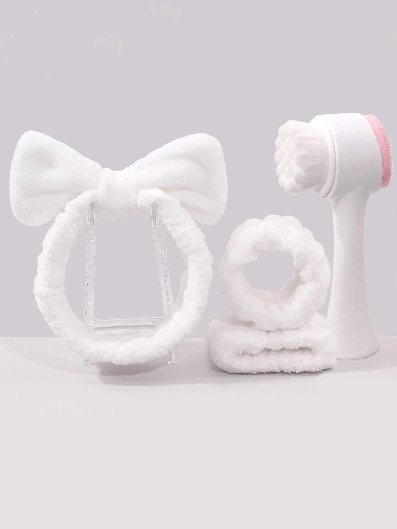 13/4pcs Facial Care Set, Makeup Sponges,  Silicone Exfoliating Brushes, with Hair Ties, for Deep Cleansing Skincare Kit